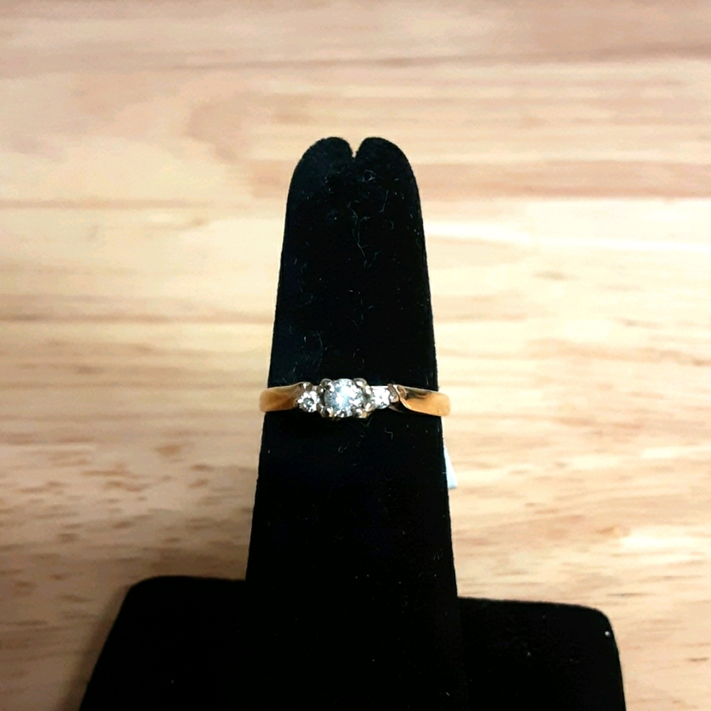 #404~DIAMOND SOLITAIRE